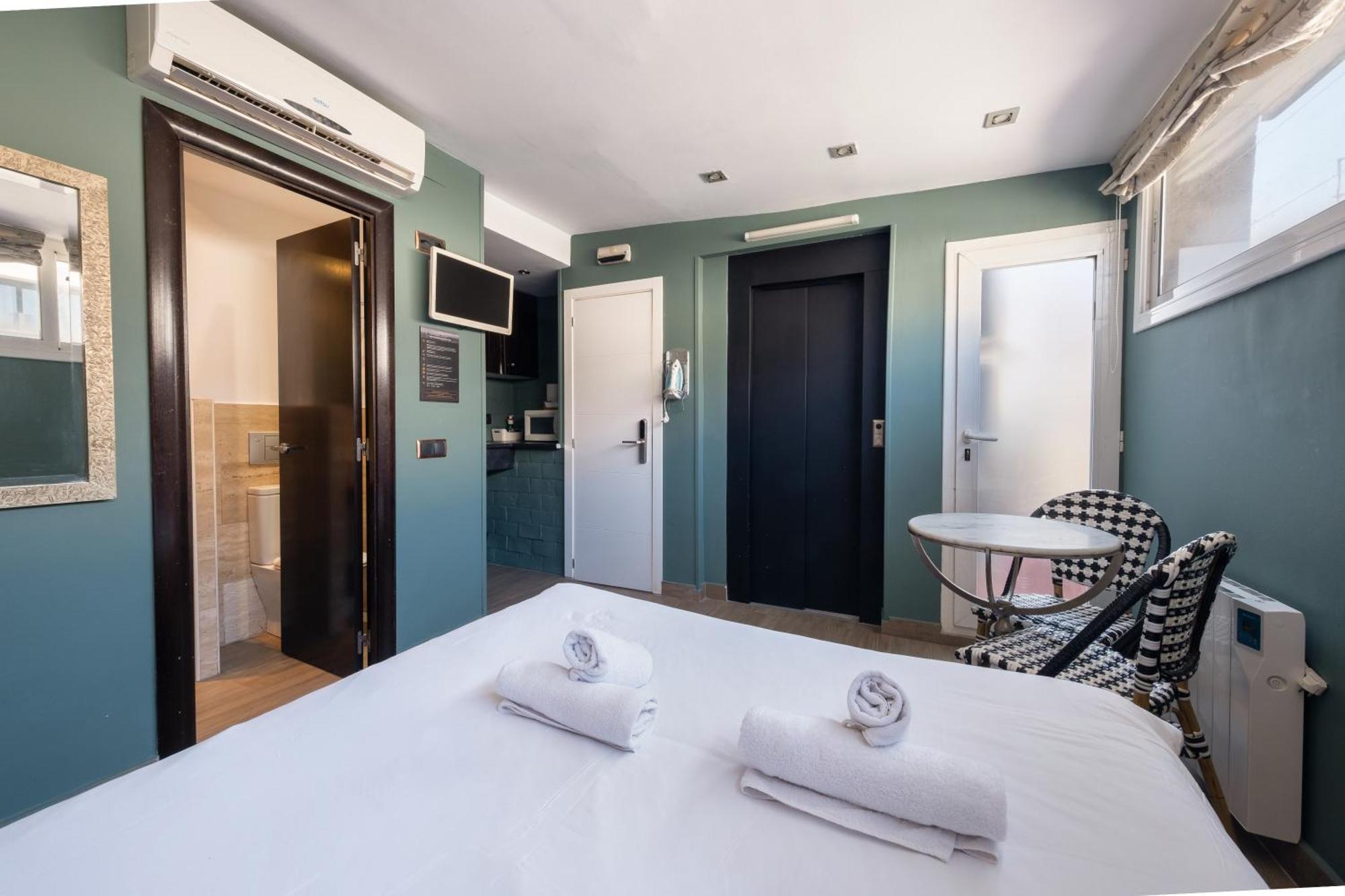 Ainb Born-Dames Apartments Barcelona Zimmer foto